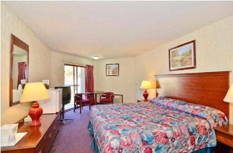 America'S Best Value Inn Of Новато Стая снимка