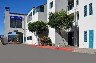 America'S Best Value Inn Of Новато Екстериор снимка