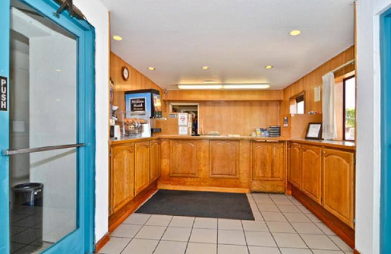 America'S Best Value Inn Of Новато Екстериор снимка